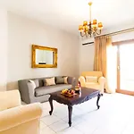 Iaspis Apartment